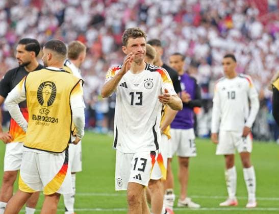05.07.2024, Fussball UEFA EURO, EM, Europameisterschaft,Fussball 2024, Viertelfinale, Spanien - Deutschland, in der Stuttgart-Arena. Thomas Müller (Deutschland) ist enttäuscht.