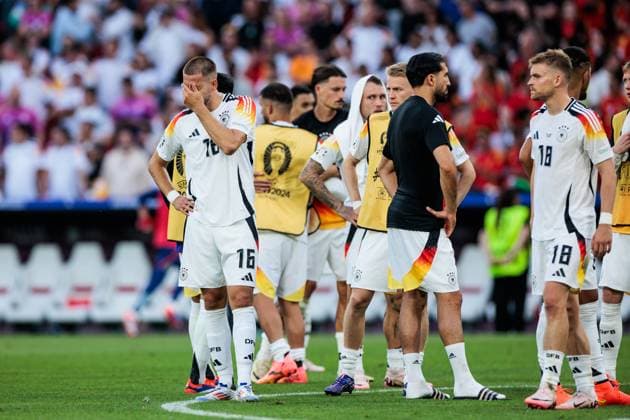 UEFA EURO, EM, Europameisterschaft,Fussball 2024: Spanien - Deutschland; 05.07.2024 Waldemar Anton (Deutschland, 16) und sein Team scheiden im Viertelfinale aus UEFA EURO 2024: Spanien - Deutschland; Stuttgart Arena, Stuttgart am 05.07.2024 Copyright: xBEAUTIFULxSPORTS Wunderlx