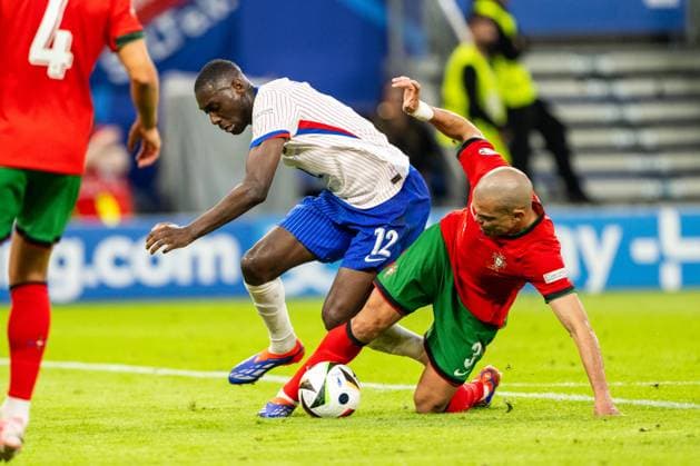 Portugal v France, UEFA EURO, EM, Europameisterschaft,Fussball 2024, Hamburg, Germany Hamburg, Germany. 05th, July 2024. Pepe (3) of Portugal and Randal Kolo Muani (12) of France seen during the UEFA Euro 2024 quarter final match between Portugal and France at Volksparkstadion in Hamburg. Hamburg Germany  Copyright: xGonzalesxPhoto FrederikkexJensenx