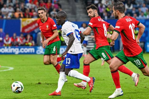 240705 EURO2024 FRANCE VS PORTUGAL NGolo Kante (13) of France during a soccer game between the national teams of France, called les Bleus and Portugal in a Quarter Final knock out game of the UEFA EURO, EM, Europameisterschaft,Fussball 2024 tournament , on Friday 5 July 2024 in Hamburg , Germany . photo sportpix Stijn Audooren Hamburg Volksparkstadion Germany  Copyright: xSportpix.bex xStijnxAudoorenxStijnxAudoorenx