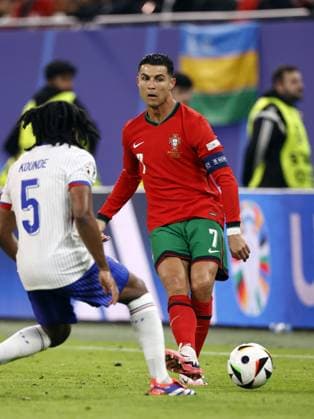 HAMBURG - Cristiano Ronaldo of Portugal during the UEFA EURO, EM, Europameisterschaft,Fussball 2024 quarter-final match between Portugal and France at Volksparkstadion on July 5, 2024 in Hamburg, Germany. ANP Hollandse Hoogte MAURICE VAN STEEN UEFA EURO 2024 2024 xVIxANPxSportx xVanxSteenxFotografiexIVx 502834329 originalFilename: 502834329.jpg