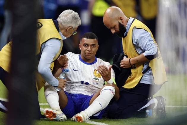 Bilder des Jahres 2024, Sport 07 Juli Sport Themen der Woche KW27 Sport Bilder des Tages HAMBURG - Kylian Mbappe of France during the UEFA EURO, EM, Europameisterschaft,Fussball 2024 quarter-final match between Portugal and France at Volksparkstadion on July 5, 2024 in Hamburg, Germany. ANP Hollandse Hoogte MAURICE VAN STEEN UEFA EURO 2024 2024 xVIxANPxSportx xVanxSteenxFotografiexIVx 502834446 originalFilename: 502834446.jpg