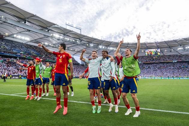 240705 Rodrigo Hernandez, Alejandro Baena, Lamine Yamal and Fabian Ruiz Pena of Spain celebrate after the UEFA EURO, EM, Europameisterschaft,Fussball 2024 Football Championship quarterfinal between Spain and Germany on July 5, 2024 in Stuttgart. Photo: Mathias Bergeld BILDBYRAN kod MB MB0942 fotboll football soccer fotball fotbolls-em europamästerskap em uefa euro uefa european football championship euro 2024 kvartsfinal quarterfinal quarterfinals spanien spain tyskland germany bbeng jubel Copyright: MATHIASxBERGELD BB240705MB126