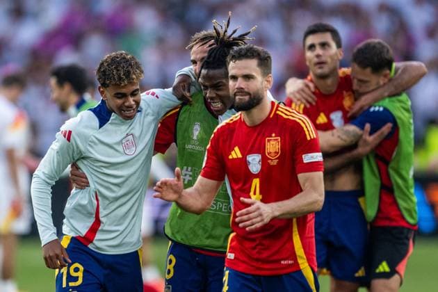 240705 Lamine Yamal, Fabian Ruiz Pena and Nicholas Williams of Spain celebrate after the UEFA EURO, EM, Europameisterschaft,Fussball 2024 Football Championship quarterfinal between Spain and Germany on July 5, 2024 in Stuttgart. Photo: Mathias Bergeld BILDBYRAN kod MB MB0942 fotboll football soccer fotball fotbolls-em europamästerskap em uefa euro uefa european football championship euro 2024 kvartsfinal quarterfinal quarterfinals spanien spain tyskland germany bbeng jubel Copyright: MATHIASxBERGELD BB240705MB131