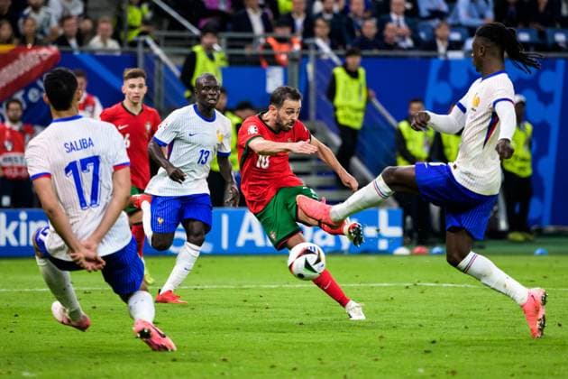 240705 Bernardo Silva of Portugal during the UEFA EURO, EM, Europameisterschaft,Fussball 2024 Football Championship Quarterfinal between Portugal and France on July 5, 2024 in Hamburg. Photo: Jesper Zerman BILDBYRAN kod JZ JZ0551 fotboll football soccer fotball fotbolls-em europamästerskap em uefa euro uefa european football championship euro 2024 portugal frankrike france bbeng bbauto Copyright: JESPERxZERMAN BB240705JZ102