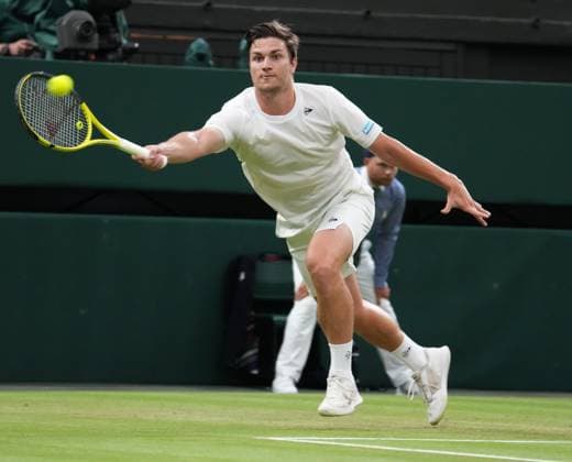 Lawn Tennis - 2024 Wimbledon Championship Mens singles Yannick Sinner (ITA) v MIomir Kecmanovic (SRB) All England Lawn Tennis & Croquet Club - Friday 5th July 2024 MIomir Kecmanovic 