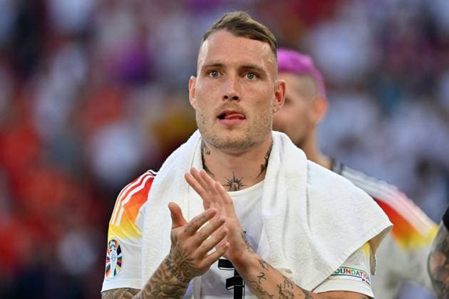 05.07.2024, xjrdrx, Fussball EM 2024 1 4 Finale, Deutschland - Spanien emspor, v.l. traurig, enttäuscht, frustriert, niedergeschlagen David Raum (Deutsche Fussball Nationalmannschaft DFB) (DFL DFB REGULATIONS PROHIBIT ANY USE OF PHOTOGRAPHS as IMAGE SEQUENCES and or QUASI-VIDEO) Stuttgart