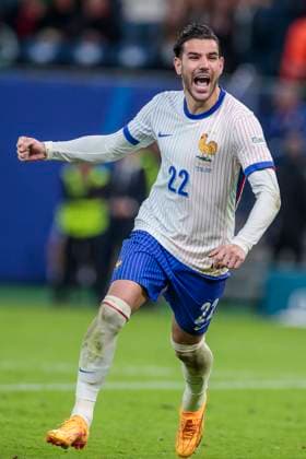 UEFA EURO, EM, Europameisterschaft,Fussball 2024: Portugal - Frankreich; 05.07.2024 Theo Hernandez (Frankreich, 22) jubelt nach seinem Elfmeter. UEFA EURO 2024: Viertelfinale: Portugal - Frankreich; Volksparkstadion Hamburg, Hamburg am 05.07.2024 Copyright: xBEAUTIFULxSPORTS Meuselx