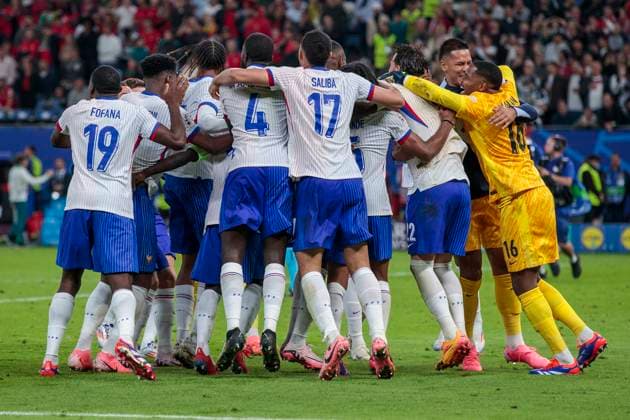 UEFA EURO, EM, Europameisterschaft,Fussball 2024: Portugal - Frankreich; 05.07.2024 Jubel bei den Franzosen nach Erreichen des Halbfinals. UEFA EURO 2024: Viertelfinale: Portugal - Frankreich; Volksparkstadion Hamburg, Hamburg am 05.07.2024 Copyright: xBEAUTIFULxSPORTS Meuselx