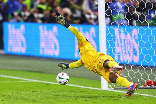 2024.07.05 Hamburg Pilka nozna Reprezentacja Mistrzostwa Europy EURO 2024 Niemcy Portugalia - Francja N z Theo Hernandez Foto Pawel Andrachiewicz PressFocus 2024.07.05 Hamburg Football European Championships 2024 EURO 2024 Germany Portugal - France Theo Hernandez Credit: Pawel Andrachiewicz PressFocus NEWSPIX.PL --- Newspix.pl  20240705_xPF_PA126