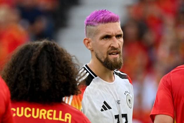 05.07.2024, xjrdrx, Fussball EM 2024 1 4 Finale, Deutschland - Spanien emspor, v.l. Robert Andrich (Deutsche Fussball Nationalmannschaft DFB) (DFL DFB REGULATIONS PROHIBIT ANY USE OF PHOTOGRAPHS as IMAGE SEQUENCES and or QUASI-VIDEO) Stuttgart