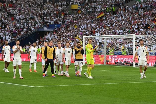 LA SQUADRA DELLA GERMANIA SALUTA E RINGRAZIA IL PUBBLICO I TIFOSI, GERMANY TEAM GREETS AND THANKS SUPPORTER AND FANS , THOMAS MULLER, MANUEL NEUER, ILKAY GUNDOGAN, MAXIMILIAN MITTELSTADT, DAVID RAUM, NICLAS FULLKRUG, UEFA EURO, EM, Europameisterschaft,Fussball 2024, Spain-Germany 2-1 UEFA EURO 2024 SPAGNA-GERMANIA 2-1 dts