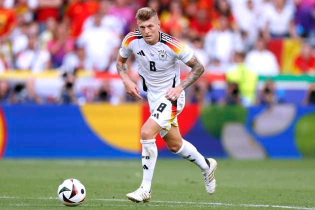 Sport Bilder des Tages KROOS Toni Team Deutschland UEFA Fussball EURO 2024 in Deutschland Viertelfinale Spanien - Deutschland 2 : 1 am 05.07.2024 in Stuttgart DFL REGULATIONS PROHIBIT ANY USE OF PHOTOGRAPHS as IMAGE SEQUENCES and or QUASI-VIDEO Copyright: xLacixPerenyix