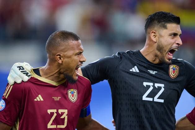 RECORD DATE NOT STATED Copa America USA 2024 Venezuela vs Canada - Quarter-final Salomon Rondon, Rafael Romo of Venezuela during the CONMEBOL Copa America 2024 Quarter-final match between Venezuela and Canada, at AT-T Stadium, on July 05, 2024 in Arlington, Texas, United States. ARLINGTON TEXAS UNITED STATES  Copyright: xJorgexMartinezx 20240705204631_CA_QF_2024_VEN_CAN_RONDON122