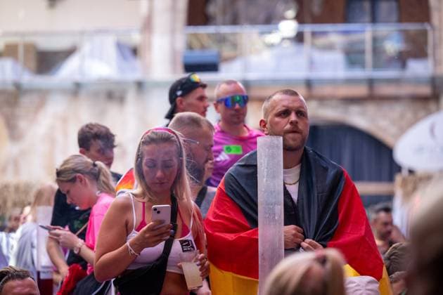 20240705 Euro 2024 PALMA, SPAIN - JULY 5 2024 : Fussball Fans am Ballermann at - Euro 2024 on July 5, 2024 in Palma, . Palma Baleares Spain