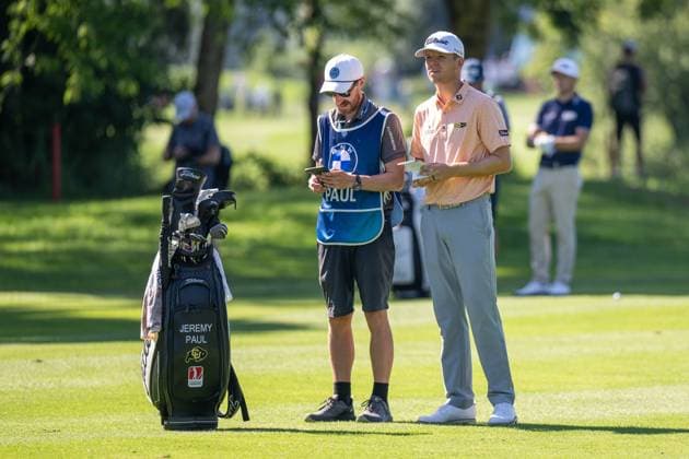 Jeremy Paul mit seinem Caddy, BMW International Open 2024, Golf, 06.07.2024 Muenchen Bayern Deutschland