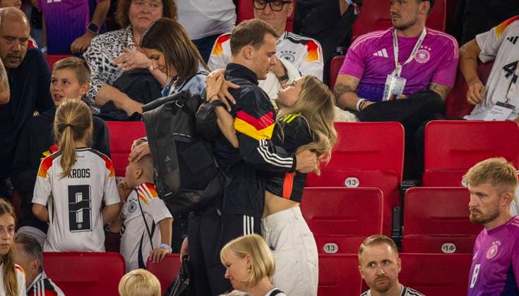 Stuttgart, Germany. 05th Jul 2024. Manuel Neuer (DFB) mit seiner Frau Anika Bissel Spain - Germany Spanien - Deutschland 05.07.2024