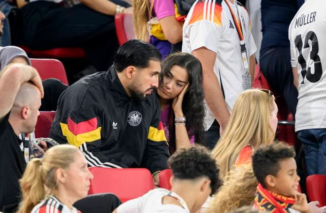 Emre CAN (GER) mit Ehefrau Familie nach dem SPiel, Viertelfinale, Match M45, Spanien (ESP) - Deutschland (GER) 2:1 n.V., am 05.07.2024 in Stuttgart Deutschland. Fussball Europameisterschaft 2024 vom 14.06. - 14.07.2024 in Deutschland. Â