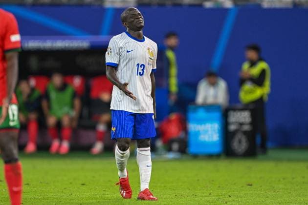 EM 2024: Portugal - Frankreich am 05.07.2024 im Volksparkstadion in Hamburg Ngolo Kante 13 of France battle for the ball.