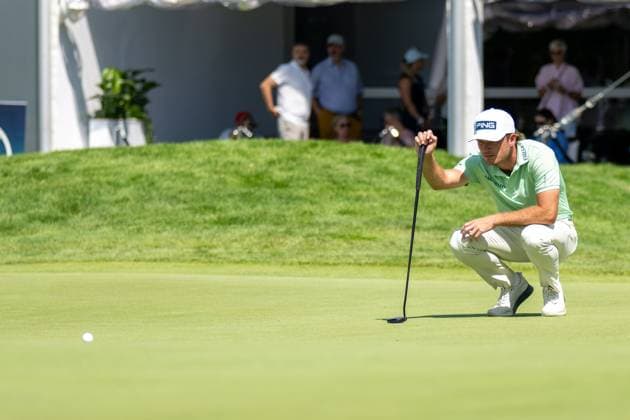 Freddy Schott analysiert das Gruen, BMW International Open 2024, Golf, 06.07.2024 Muenchen Bayern Deutschland