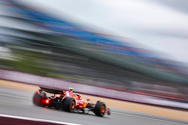 Sport Bilder des Tages 55 SAINZ Carlos (spa), Scuderia Ferrari SF-24, action during the Formula 1 Qatar Airways British Grand Prix 2024, 12th round of the 2024 Formula One World Championship, WM, Weltmeisterschaft from July 5 to 7, 2024 on the Silverstone Circuit, in Silverstone, United Kingdom - F1 - BRITISH GRAND PRIX 2024 DPPI Panoramic  240706_R12_GRAN_BRETAGNA_DP_EA019917
