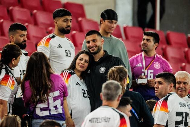 UEFA EURO, EM, Europameisterschaft,Fussball 2024: Spanien - Deutschland; 05.07.2024 Deniz Undav (Deutschland, 26) mit Frau Tanja UEFA EURO 2024: Spanien - Deutschland; Stuttgart Arena, Stuttgart am 05.07.2024 Copyright: xBEAUTIFULxSPORTS Wunderlx