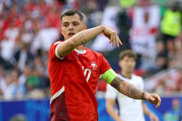 Granit Xhaka (Schweiz, 10) , Fussball, UEFA , Europa Meisterschaft, (Viertelfinale) 2024, England vs. Schweiz, 06.07.2024, Duesseldorf Arena, Duesseldorf, Deutschland Duesseldorf Duesseldorf Arena Nordrhein-Westfalen Deutschland Copyright: xGrantxHubbsx