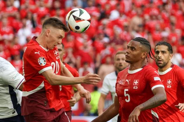 Michel Aebischer (Schweiz, 20) mit Manuel Akanji (Schweiz, 05) , Fussball, UEFA , Europa Meisterschaft, (Viertelfinale) 2024, England vs. Schweiz, 06.07.2024, Duesseldorf Arena, Duesseldorf, Deutschland Duesseldorf Duesseldorf Arena Nordrhein-Westfalen Deutschland Copyright: xGrantxHubbsx