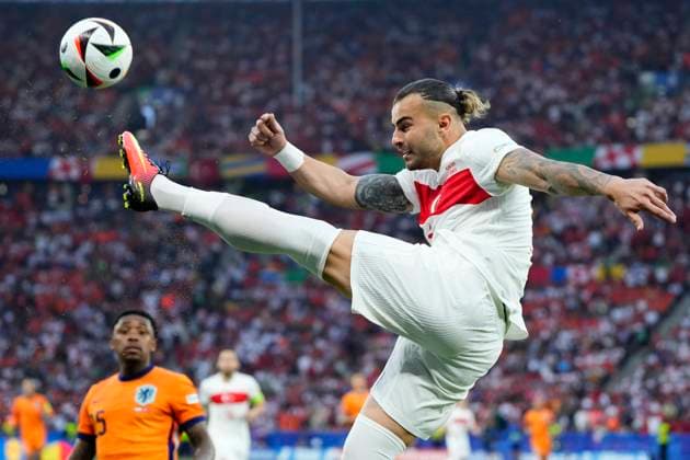 Netherlands v Türkiye: Quarter-Final - UEFA EURO, EM, Europameisterschaft,Fussball 2024 Abdulkerim BardakcÄ± centre-back of Turkey and Galatasaray in action during the UEFA EURO 2024 quarter-final match between Netherlands and Türkiye at Olympiastadion on July 6, 2024 in Berlin, Germany. Berlin Germany  Copyright: xJosexBretonx originalFilename:bretonhernandez-netherla240706_npj7u.jpg