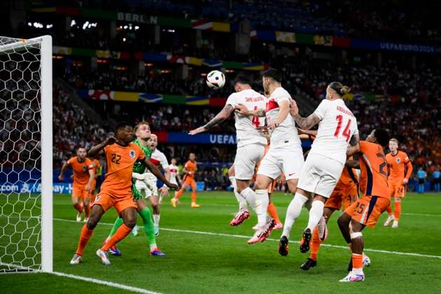 Netherlands v Turkiye - UEFA EURO, EM, Europameisterschaft,Fussball 2024 Samet Akaydin of Turkiye scores a goal from a header during the UEFA EURO 2024 quarter-final football match between Netherlands and Turkiye. Berlin Germany Copyright: xNicolòxCampox
