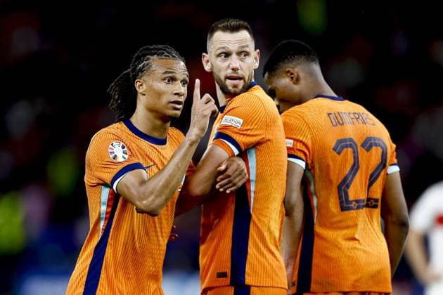 BERLIN, 06-07-2024, Olympia Stadium , European Football Championship Euro2024, Quarter finals match no.47 between Netherlands and Turkiye Netherlands player Nathan Ake , Netherlands player Stefan de Vrij. Netherlands - Turkiye (Euro2024)  x25698852x Copyright: