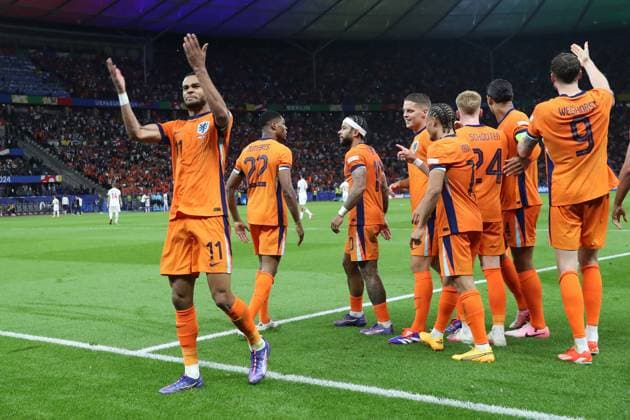 06.07.2024, xtgx, Fussball EM 2024 1 4 Finale, Niederlande - Türkei emspor, v.l. Torjubel nach dem Tor zum celebrating the goal celebrate 2:1 durch Cody Gakpo (Niederlande) (UEFA REGULATIONS PROHIBIT ANY USE OF PHOTOGRAPHS as IMAGE SEQUENCES and or QUASI-VIDEO) Berlin