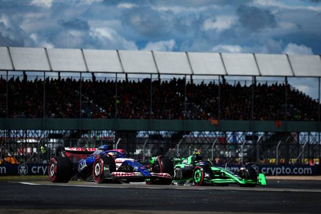 3 Daniel Ricciardo (AUS, Visa Cash App RB Formula One Team), 24 Guanyu Zhou (CHN, Stake F1 Team Kick Sauber), F1 Grand Prix of Great Britain at Silverstone Circuit on July 6, 2024 in Silverstone, Great Britain. (Photo by HOCH ZWEI) Silverstone Great Britain