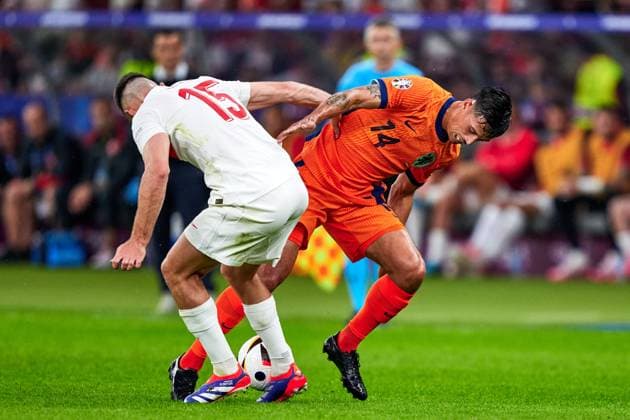 Salih Oezcan (Tuerkei, 15), Tijjani Reijnders (Niederlande, 14), GER, UEFA EURO, EM, Europameisterschaft,Fussball 2024, Fussball Herren, UEFA EM 2024, Viertelfinale, Quarter-finals, Niederlande vs. Tuerkei, Netherlands vs. Tuerkiye, 06.07.2024. GER, UEFA Euro 2024, Fussball Herren, UEFA EM 2024, Viertelfinale, Quarter-finals, Niederlande vs. Tuerkei, Netherlands vs. Tuerkiye, 06.07.2024. Berlin Copyright: xEibner-Pressefotox xClaudiusxRauchx EP_CRH