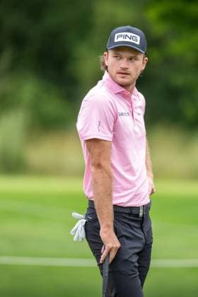 Freddy Schott relaxt, wartend, BMW International Open 2024, Golf, 07.07.2024 Muenchen Bayern Deutschland