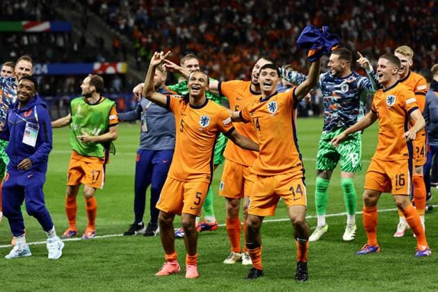 Netherlands v Turkiye: Quarter-Final - UEFA EURO, EM, Europameisterschaft,Fussball 2024 Netherlands players are celebrating after the UEFA Euro 2024 quarter-final football match between Netherlands and Turkey at Olympiastadion Stadium in Berlin, Germany. Berlin Germany  Copyright: xIbrahimxEzzatx originalFilename:ezzat-notitle240706_npPu5.jpg
