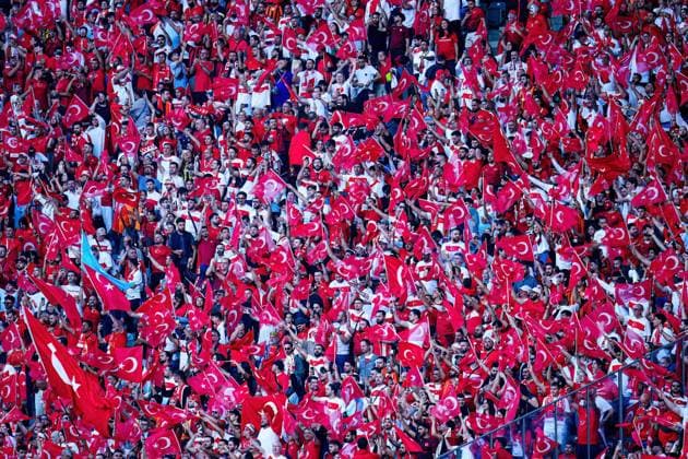 Fans von Tuerkei GER, Niederlande vs. Tuerkei, Fussball Europameisterschaft, UEFA EURO, EM, Europameisterschaft,Fussball 2024, Viertelfinale, 06.07.2024 GER, Niederlande vs. Tuerkei, Fussball Europameisterschaft, UEFA Euro 2024, Viertelfinale, 06.07.2024 Berlin Copyright: xEibner-Pressefoto MarcelxvonxFehrnx EP_MFN