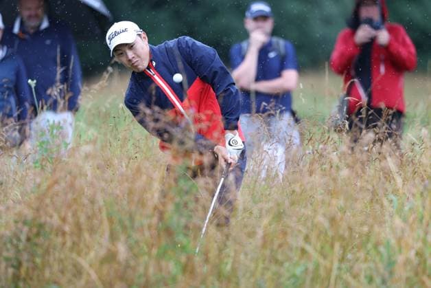 Jeong weon Ko (FRA) schlaegt aus dem Rough, BMW International Open 2024, Golf, DP World Tour, Herren, Finale, 07.07.2024 Moosinning Bayern Deutschland