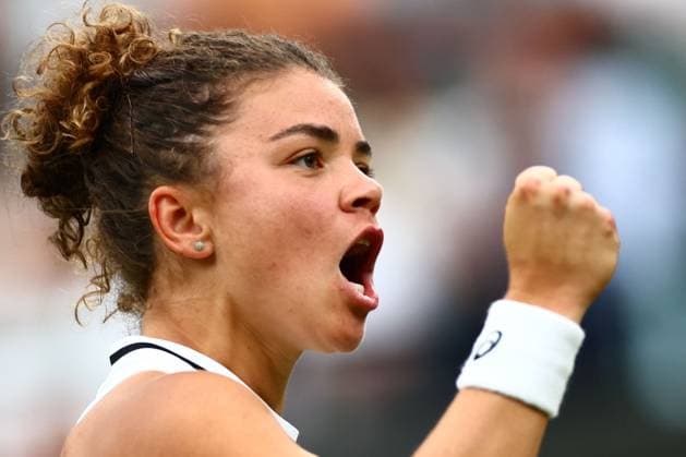 Jasmine Paolini celebrates during her fourth round match Wimbledon Tennis Championships, Day 7, The All England Lawn Tennis and Croquet Club, London, UK - 07 Jul 2024  Copyright: xJamesxMarsh Shutterstockx 14575060x