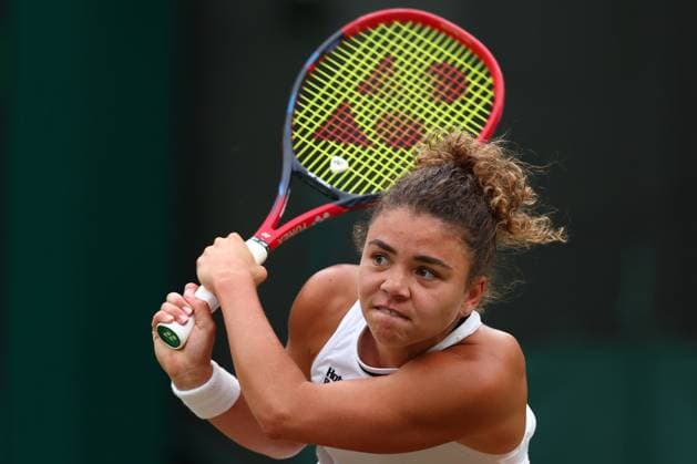 7th July 2024; All England Lawn Tennis and Croquet Club, London, England; Wimbledon Tennis Tournament, Day 7; Jasmine Paolini (ITA) in action during her fourth round match against Madison Keys (USA)  ActionPlus12665651 ShaunxBrooks