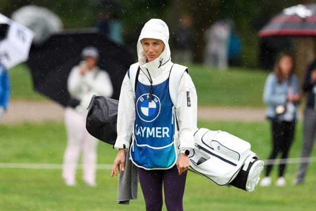 Caddy von Martin Kaymer, seine Frau Irene Scholz, BMW International Open 2024, Golf, DP World Tour, Herren, Finale, 07.07.2024 Moosinning Bayern Deutschland
