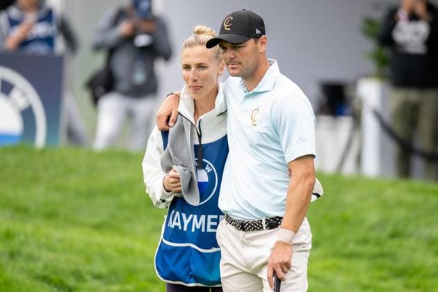 Martin Kaymer mit Ehefrau Irene Scholz (Caddy), BMW International Open 2024, Golf, 07.07.2024 Muenchen Bayern Deutschland
