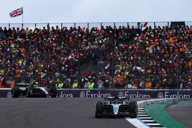 F1 British Grand Prix 2024 George Russell and Lewis Hamilton of Mercedes during the Formula 1 British Grand Prix at Silverstone Circuit in Northampton, Great Britain on July 7, 2024. Northampton United Kingdom  Copyright: xJakubxPorzyckix originalFilename:porzycki-f1britis240707_npd4V.jpg