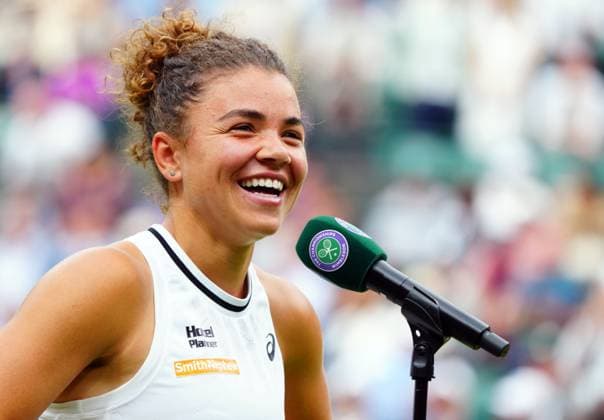 Sport Bilder des Tages Jasmine Paolini after victory in her fourth round match Wimbledon Tennis Championships, Day 7, The All England Lawn Tennis and Croquet Club, London, UK - 07 Jul 2024  Copyright: xJavierxGarcia Shutterstockx 14575058ci