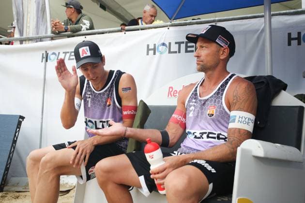 Beach volleyball, Beachvolleyball - Pro Beach Battle Masters SEEWALCHEN,AUSTRIA,07.JUL.24 - BEACH VOLLEYBALL - Beach Volleyball Tour PRO, Pro Beach Battle Masters Litzlberg. Image shows Julian Hoerl and Alexander Horst (AUT).  GEPAxpictures xMathiasxMandl