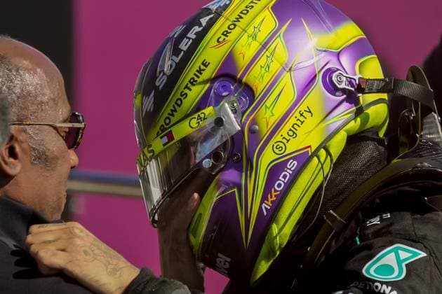 SILVERSTONE - Lewis Hamilton (Mercedes) wins the Grand Prix of Great Britain at the Silverstone Circuit. On the left is his father Anthony Hamilton. ANP SANDER KONING xVIxANPxSportx xxANPxIVx 502993553 originalFilename: 502993553.jpg