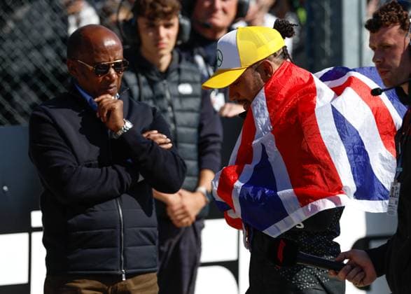 44 Lewis Hamilton (GBR, Mercedes-AMG Petronas F1 Team) and his father Anthony Hamilton, F1 Grand Prix of Great Britain at Silverstone Circuit on July 7, 2024 in Silverstone, Great Britain. (Photo by HOCH ZWEI) Silverstone Great Britain