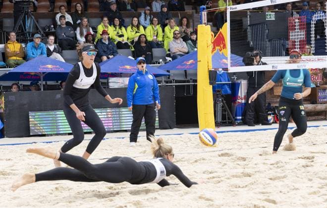 Beach Volley match - Swatch Beach Volley Gstaad Switzerland, 07 07 2024: Megan Krapt (USA) in action during semi final during Swatch Beach Pro Gstaad 2024, Roy Emerson Arena in Gstaad. during Swatch Beach Volley, Beach Volley match in Gstaad, Switzerland, July 07 2024 Gstaad Switzerland  Copyright: xIPAxSport ABACAx