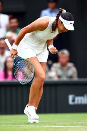 Emma Raducanu celebrates during her fourth round match Wimbledon Tennis Championships, Day 7, The All England Lawn Tennis and Croquet Club, London, UK - 07 Jul 2024  Copyright: xJamesxMarsh Shutterstockx 14575060do