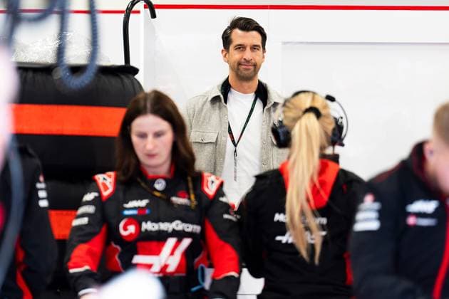 FORMULA 1 QATAR AIRWAYS BRITISH GRAND PRIX 2024 07.07.2024, Silverstone Circuit, Silverstone, FORMULA 1 QATAR AIRWAYS BRITISH GRAND PRIX 2024 , im Bild Jonas Boldt zu Gast in der Box von Nico Hülkenberg (DEU), Haas F1 Team